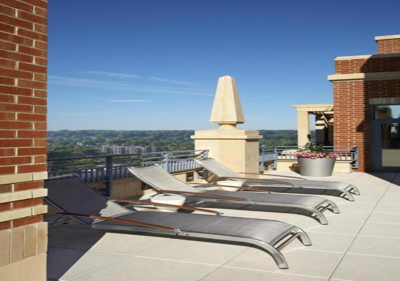 Splendid 2 Bedroom Condo At Pentagon City 알링턴 외부 사진