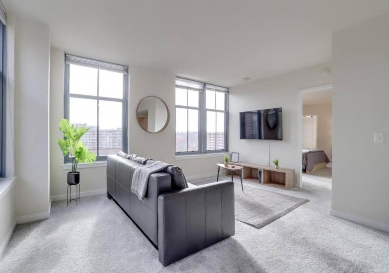 Splendid 2 Bedroom Condo At Pentagon City 알링턴 외부 사진