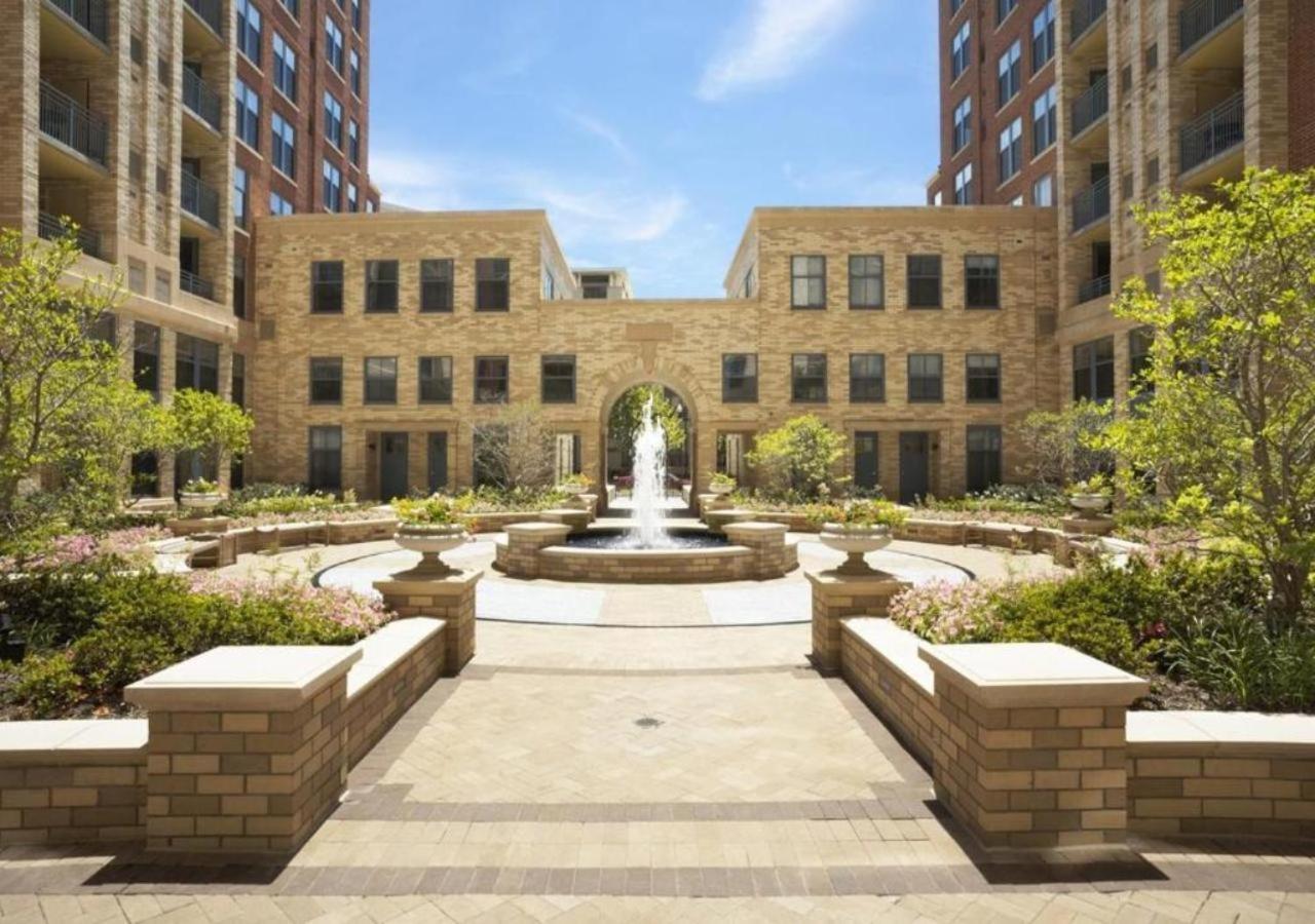 Splendid 2 Bedroom Condo At Pentagon City 알링턴 외부 사진