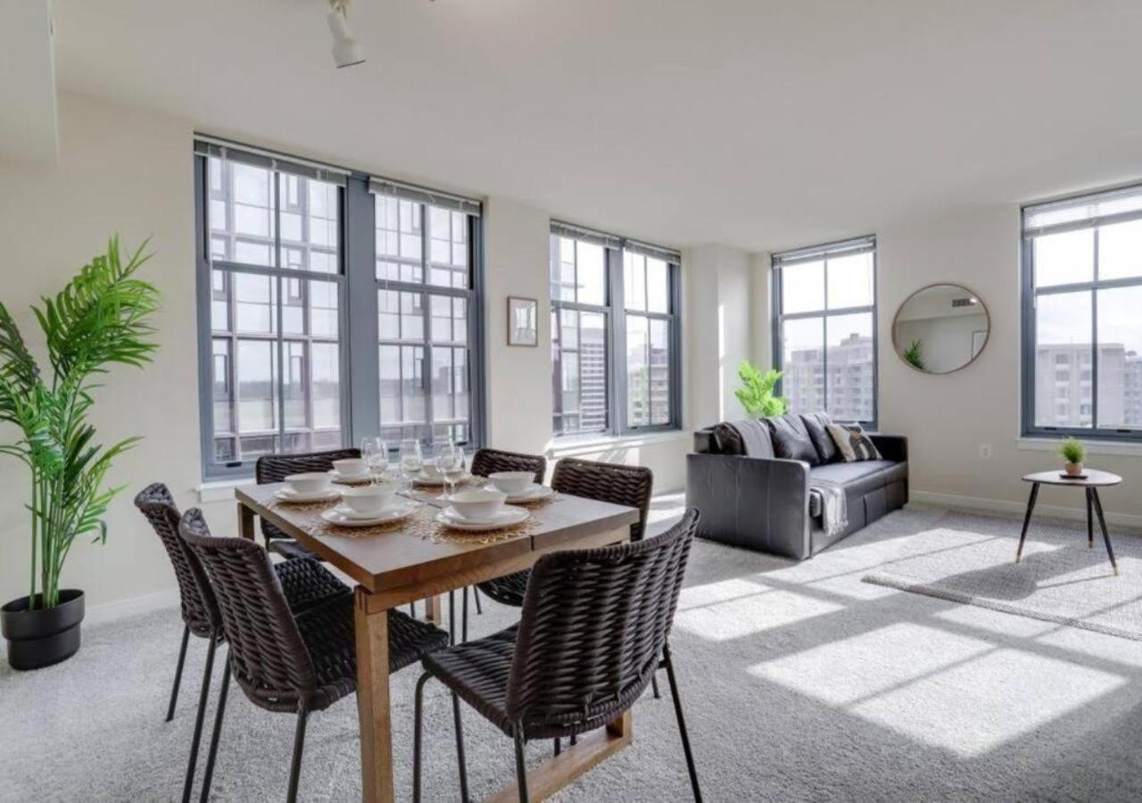 Splendid 2 Bedroom Condo At Pentagon City 알링턴 외부 사진