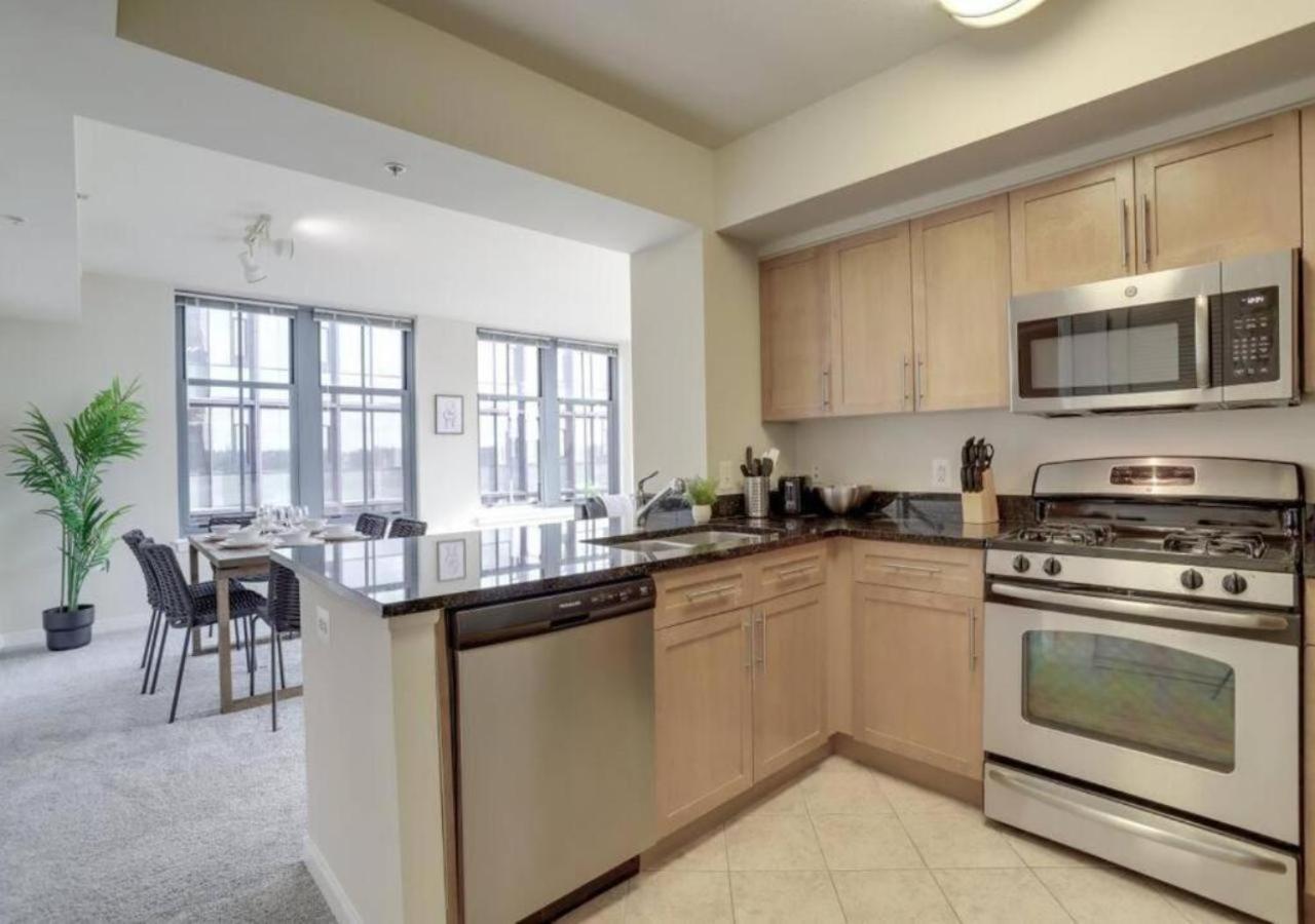 Splendid 2 Bedroom Condo At Pentagon City 알링턴 외부 사진