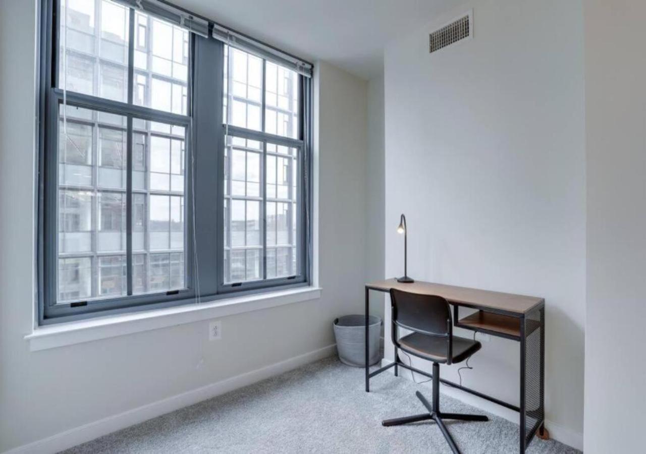Splendid 2 Bedroom Condo At Pentagon City 알링턴 외부 사진