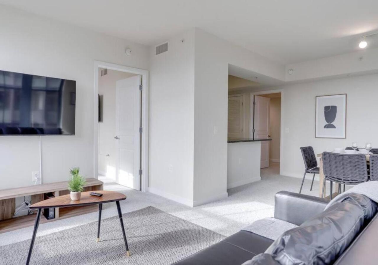Splendid 2 Bedroom Condo At Pentagon City 알링턴 외부 사진