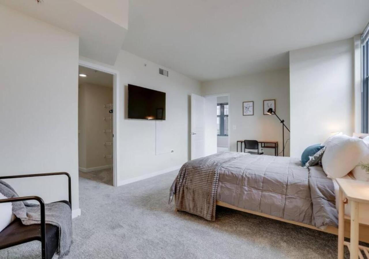 Splendid 2 Bedroom Condo At Pentagon City 알링턴 외부 사진