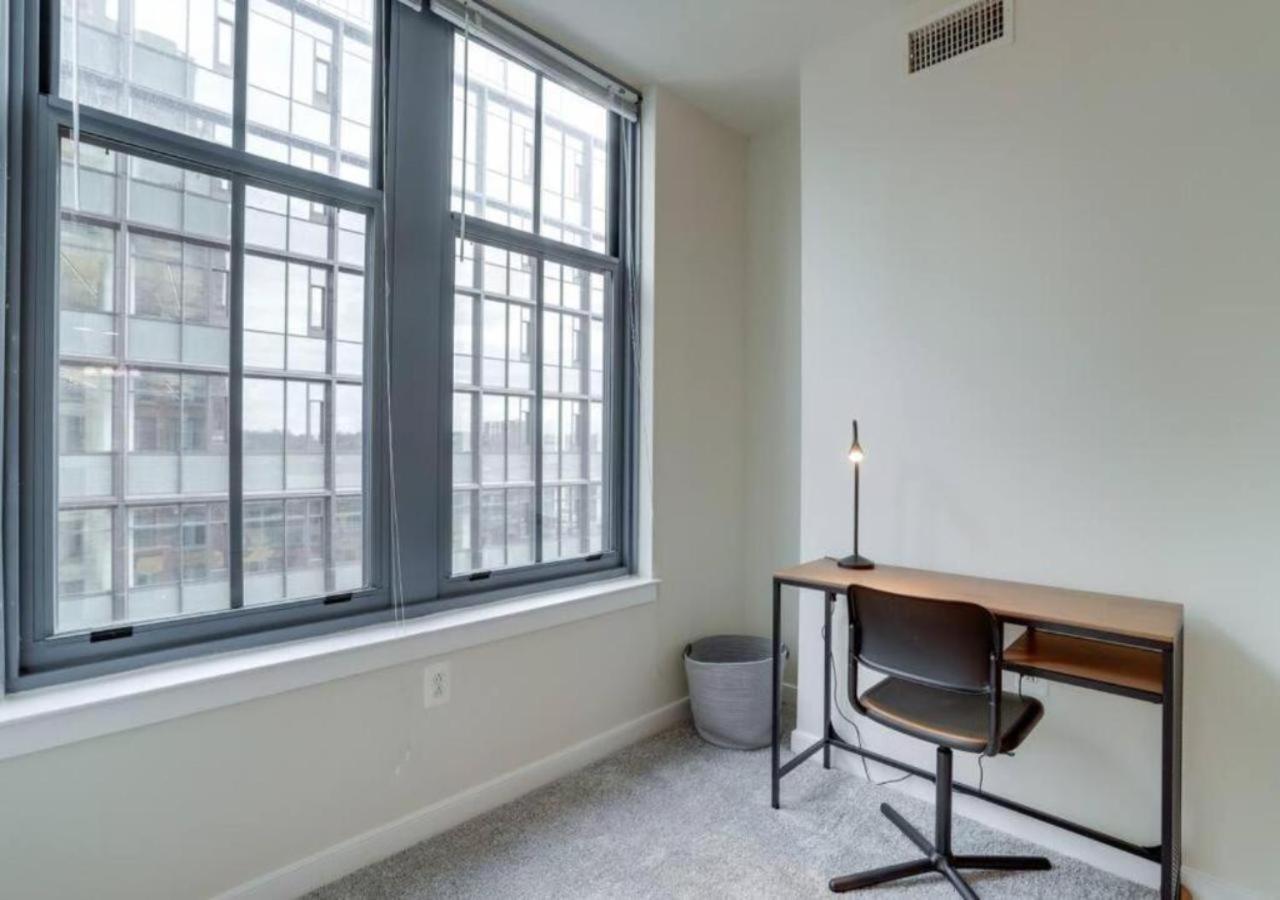 Splendid 2 Bedroom Condo At Pentagon City 알링턴 외부 사진