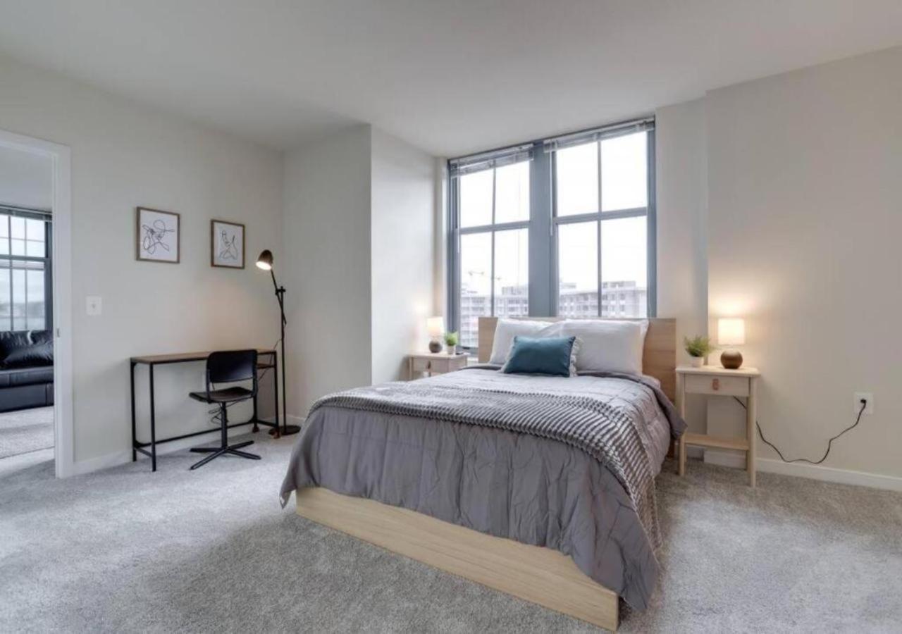 Splendid 2 Bedroom Condo At Pentagon City 알링턴 외부 사진