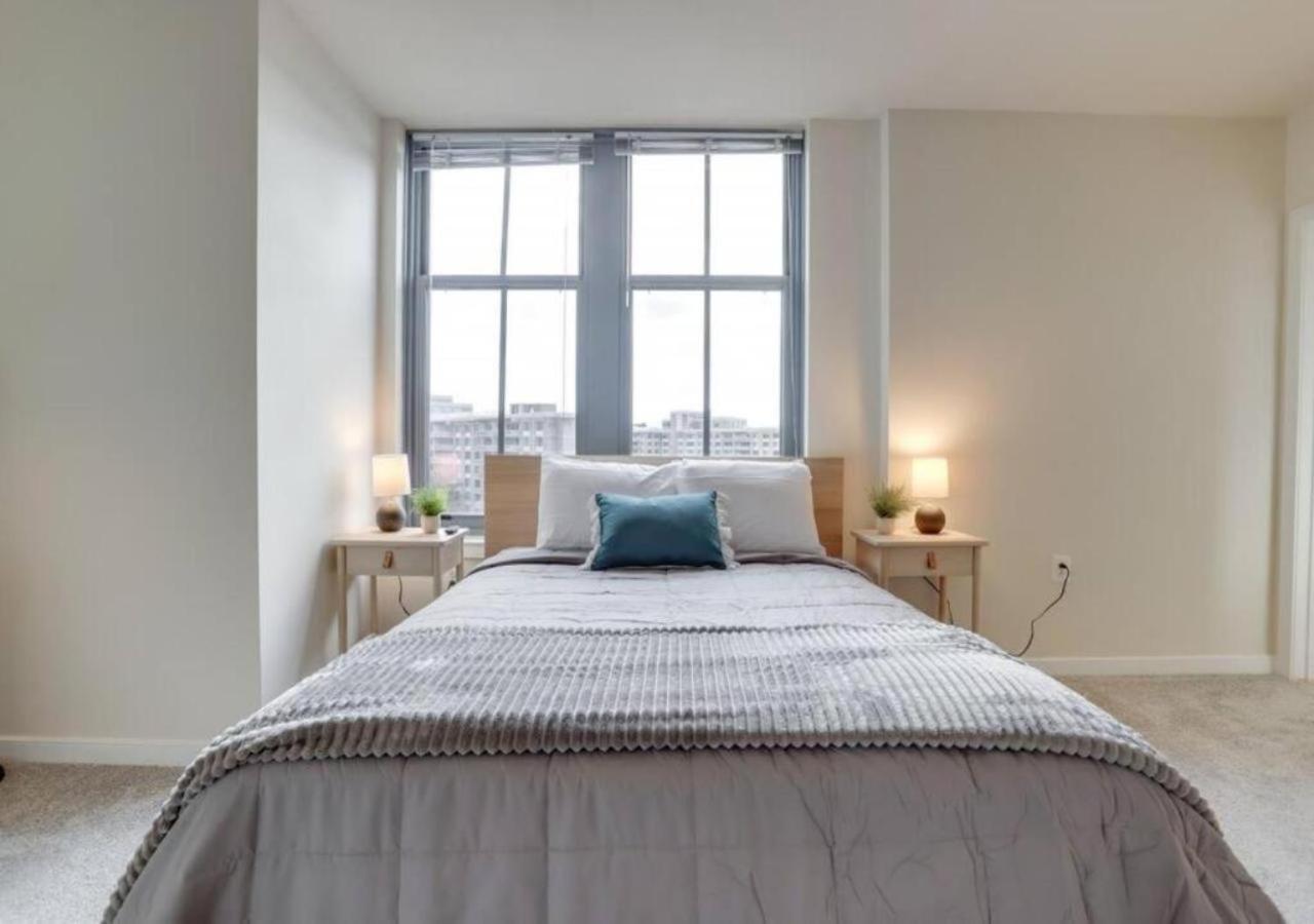 Splendid 2 Bedroom Condo At Pentagon City 알링턴 외부 사진