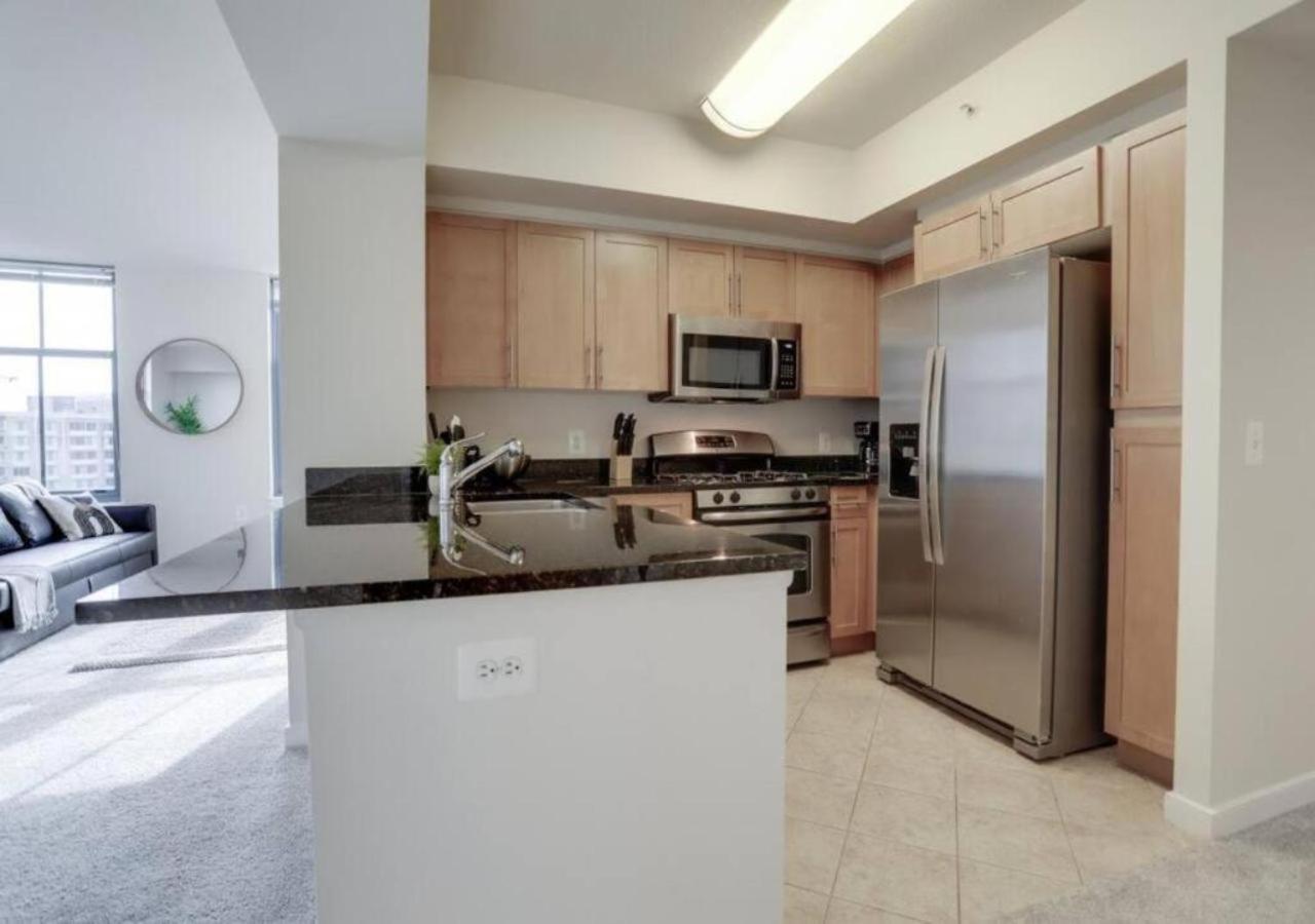 Splendid 2 Bedroom Condo At Pentagon City 알링턴 외부 사진