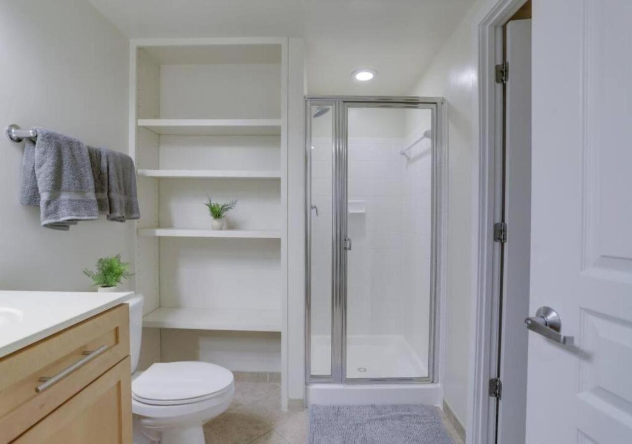 Splendid 2 Bedroom Condo At Pentagon City 알링턴 외부 사진