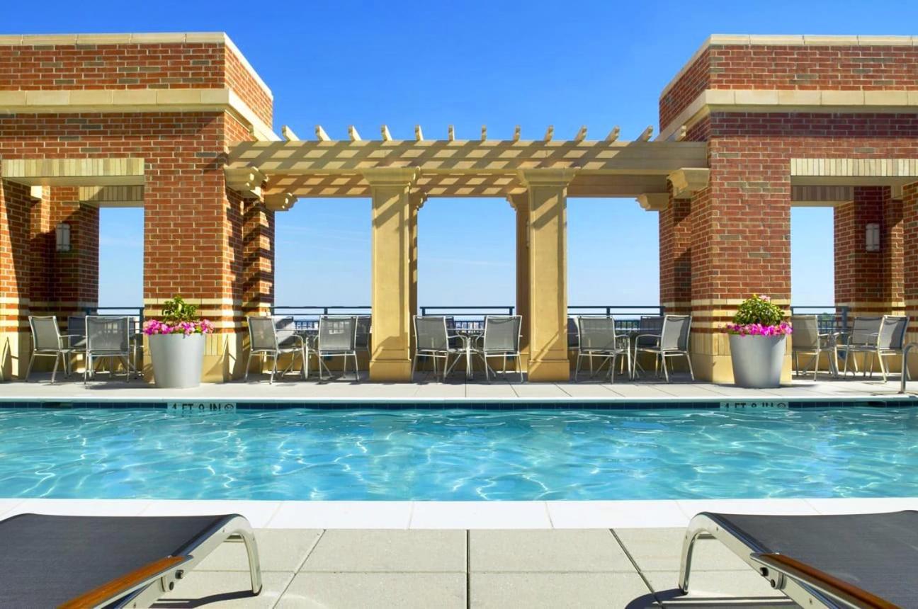 Splendid 2 Bedroom Condo At Pentagon City 알링턴 외부 사진